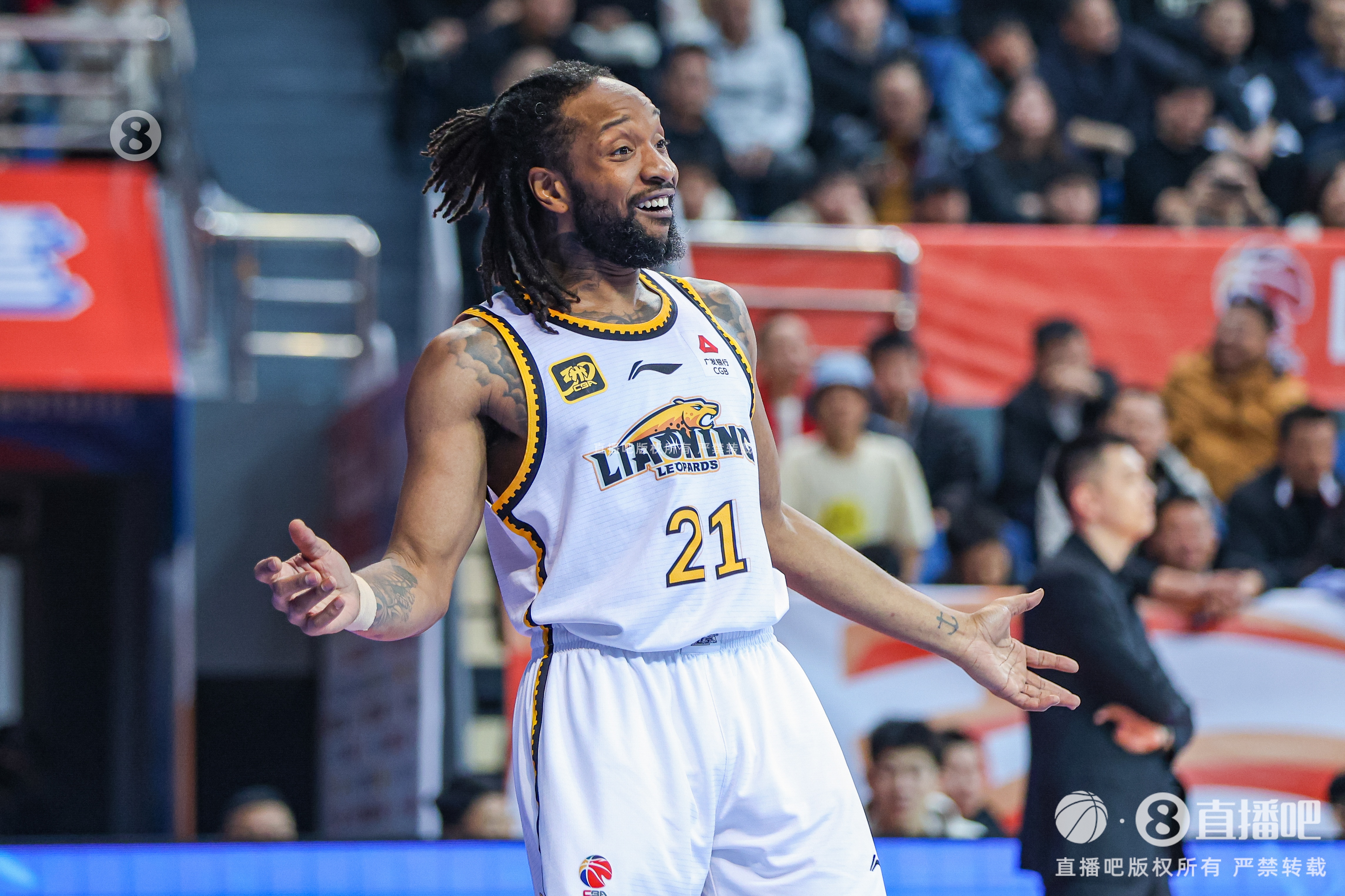 傳射俱佳！威爾斯打滿半場9中6貢獻20分5助 三分5中3